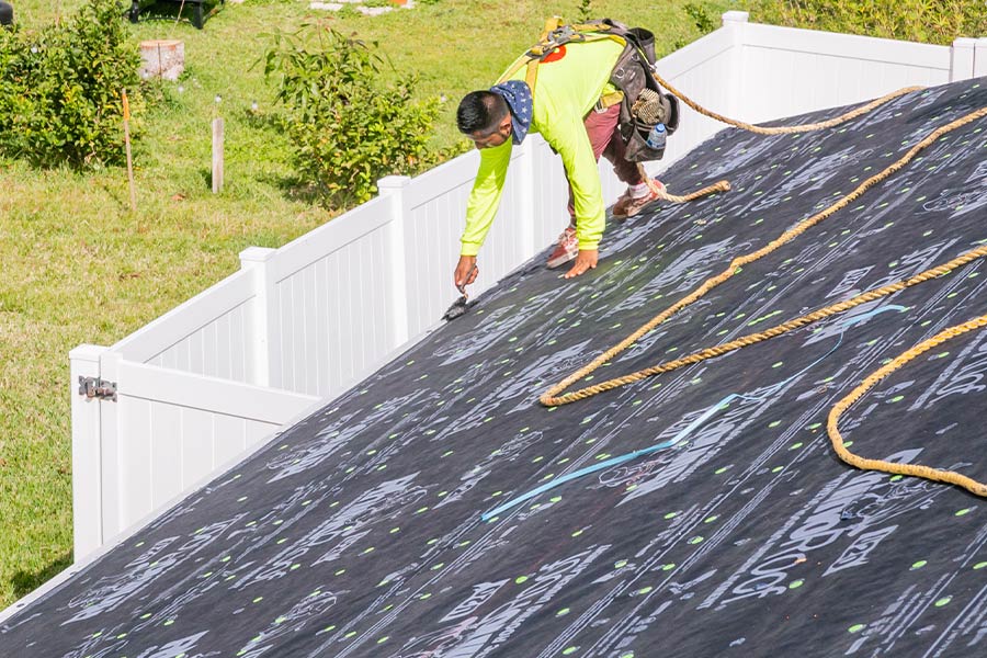 roofer replacing old roof